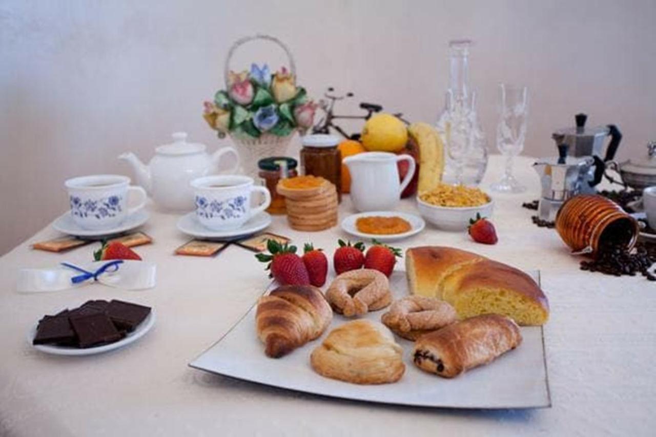 프라스치네토 Il Vicoletto B&B 외부 사진